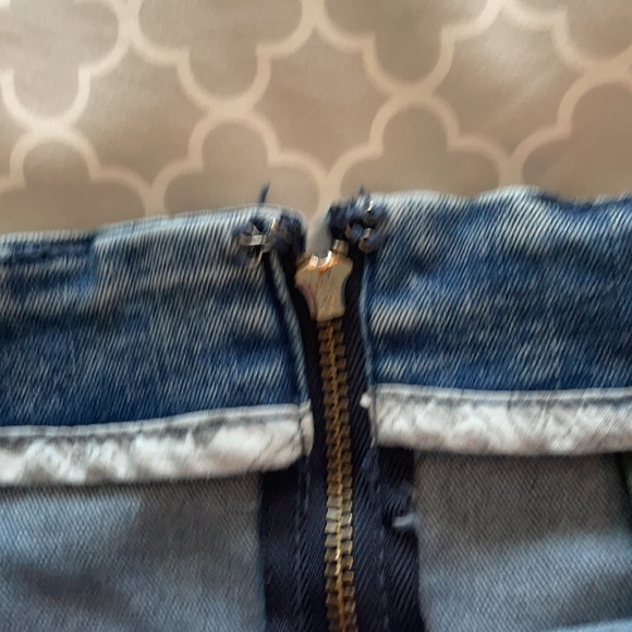 Wild Fable Stone Washed Stretchy Back Zip Jean Mini Skirt! - Picture 3 of 6